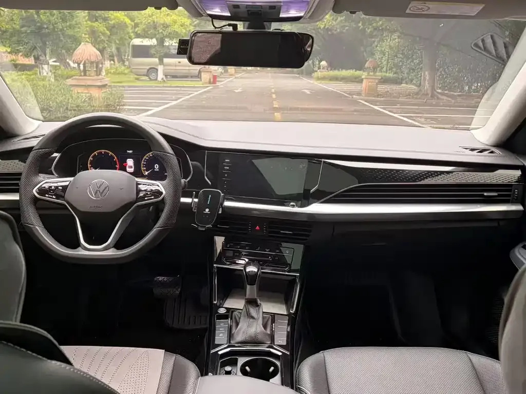 Volkswagen Passat — фото 2