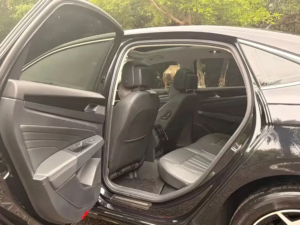 Volkswagen Passat — фото 6