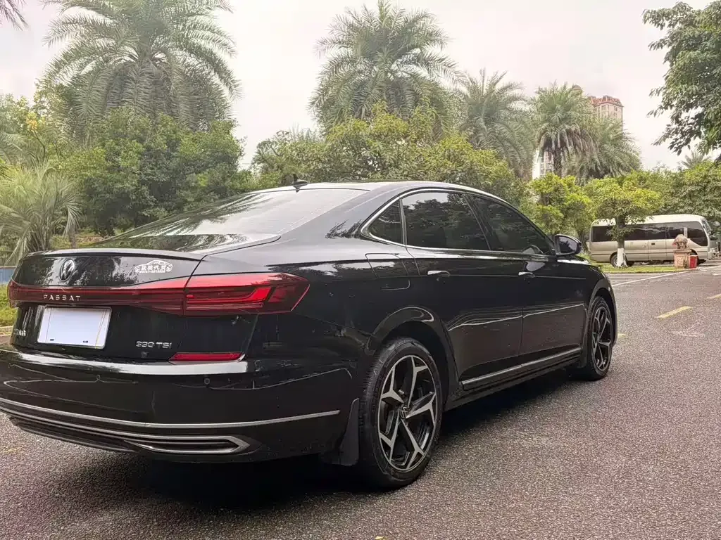 Volkswagen Passat — фото 9