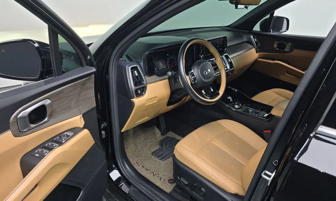 Kia Sorento — фото 7