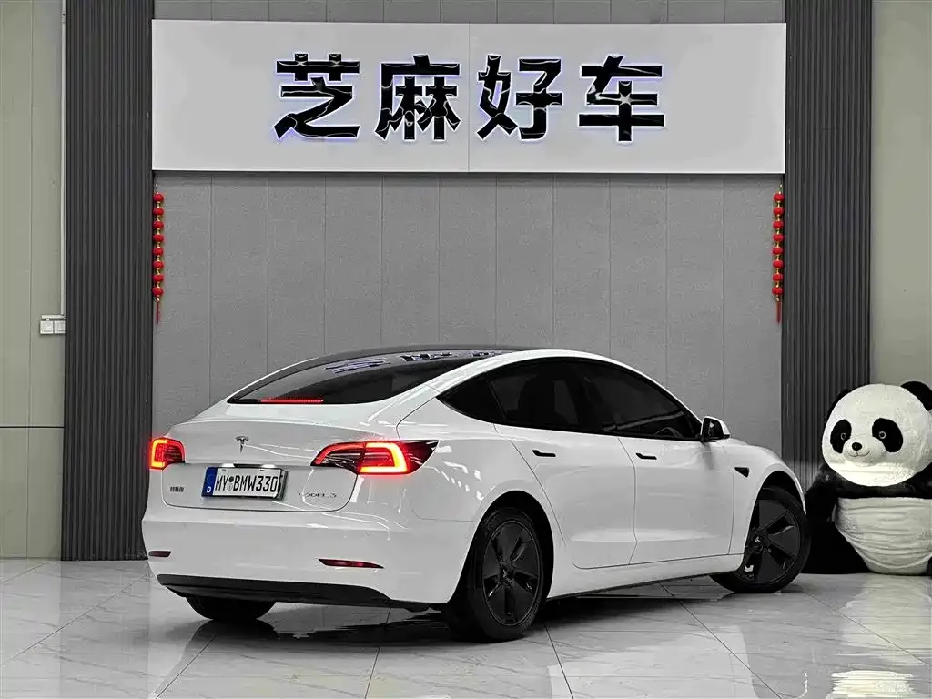 Tesla Model 3 — фото 2
