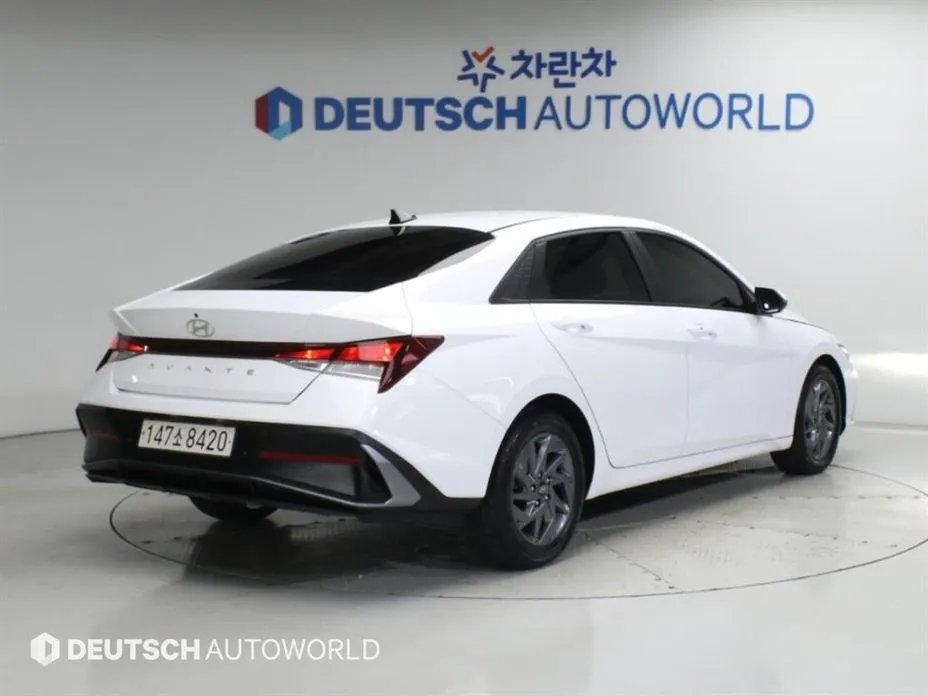 Hyundai AVANTE — фото 2