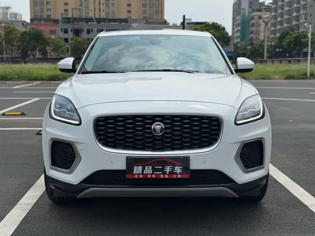 Jaguar E-PACE — фото 5