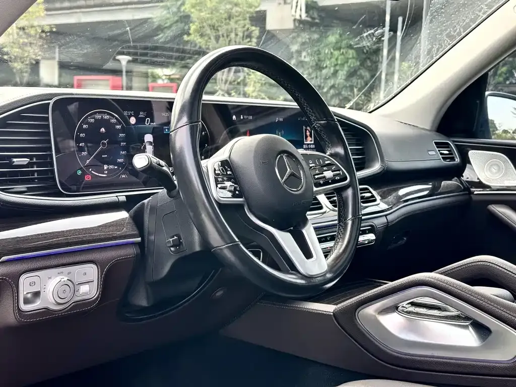 Mercedes-Benz GLS — фото 2