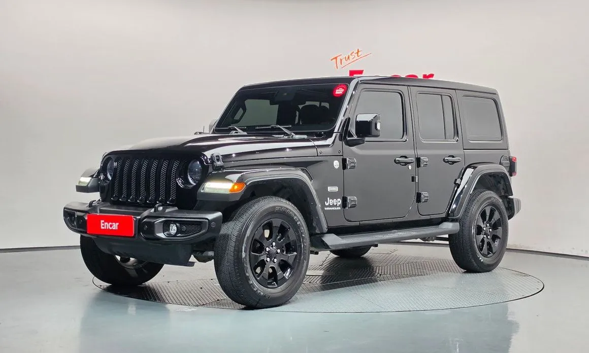 Jeep Wrangler — фото 1