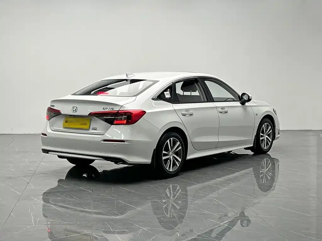 Honda Civic — фото 5