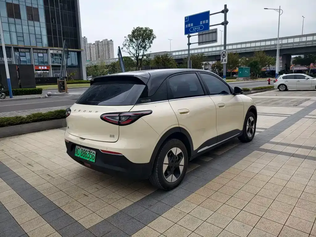 Geely Starburst — фото 3