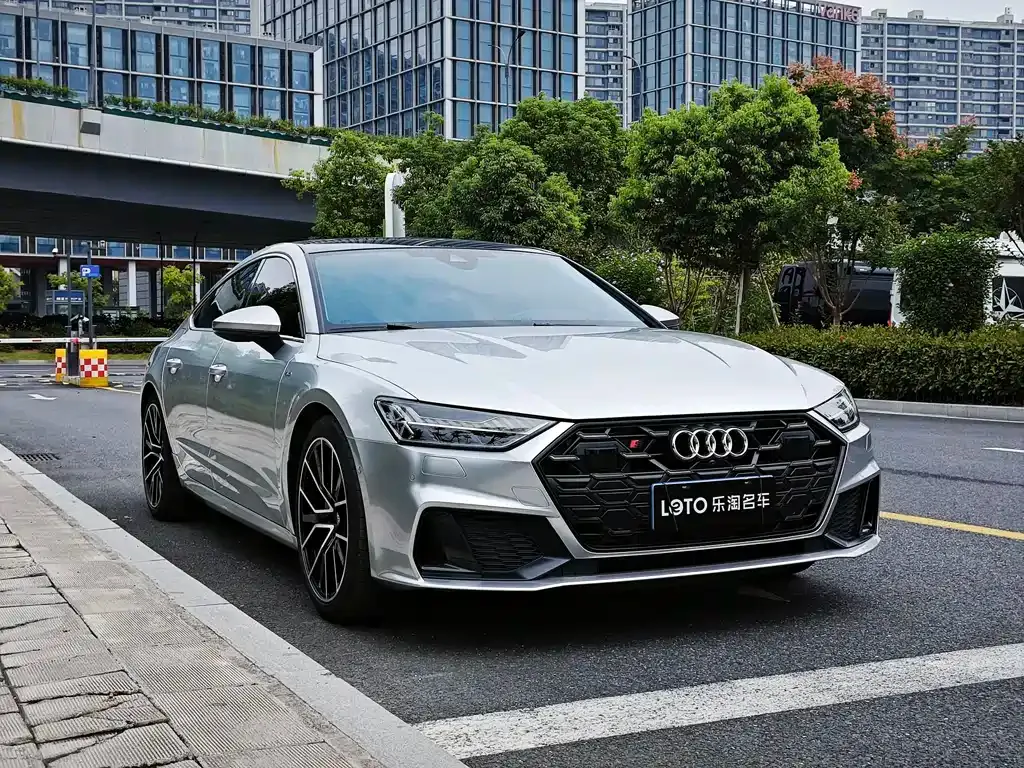 Audi A7 — фото 9