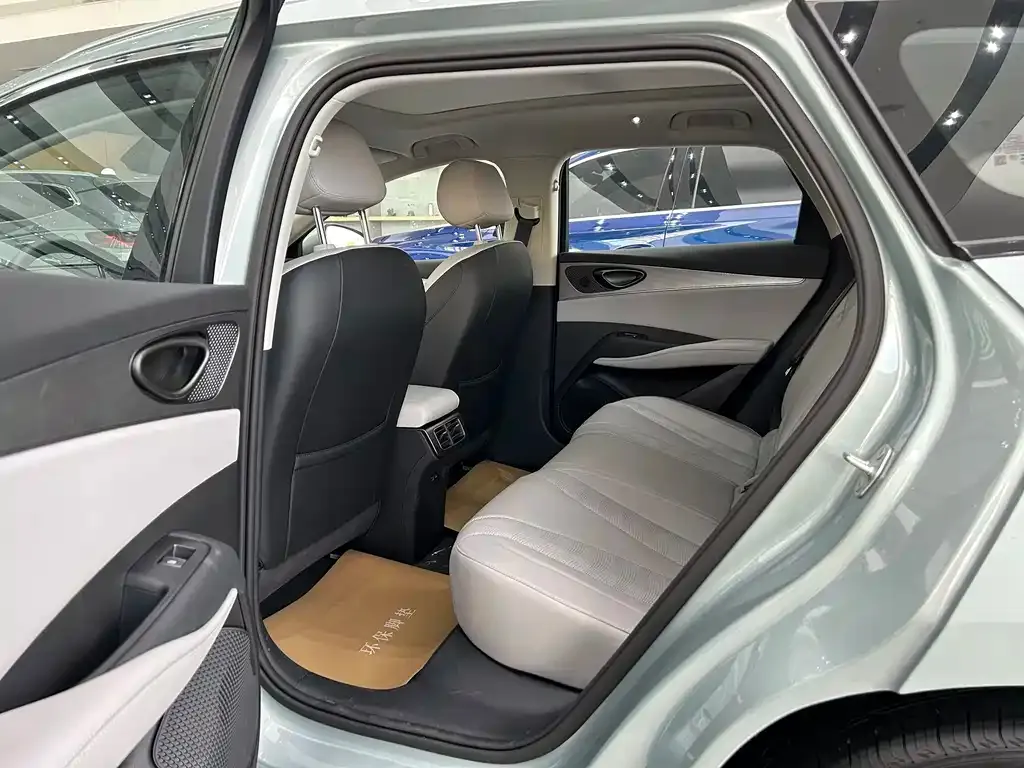 BYD Seal 06 DM-i Touring — фото 7