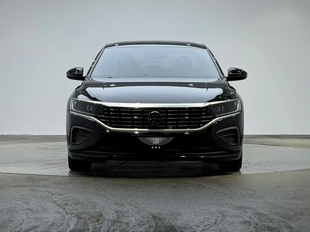 Volkswagen Passat — фото 4