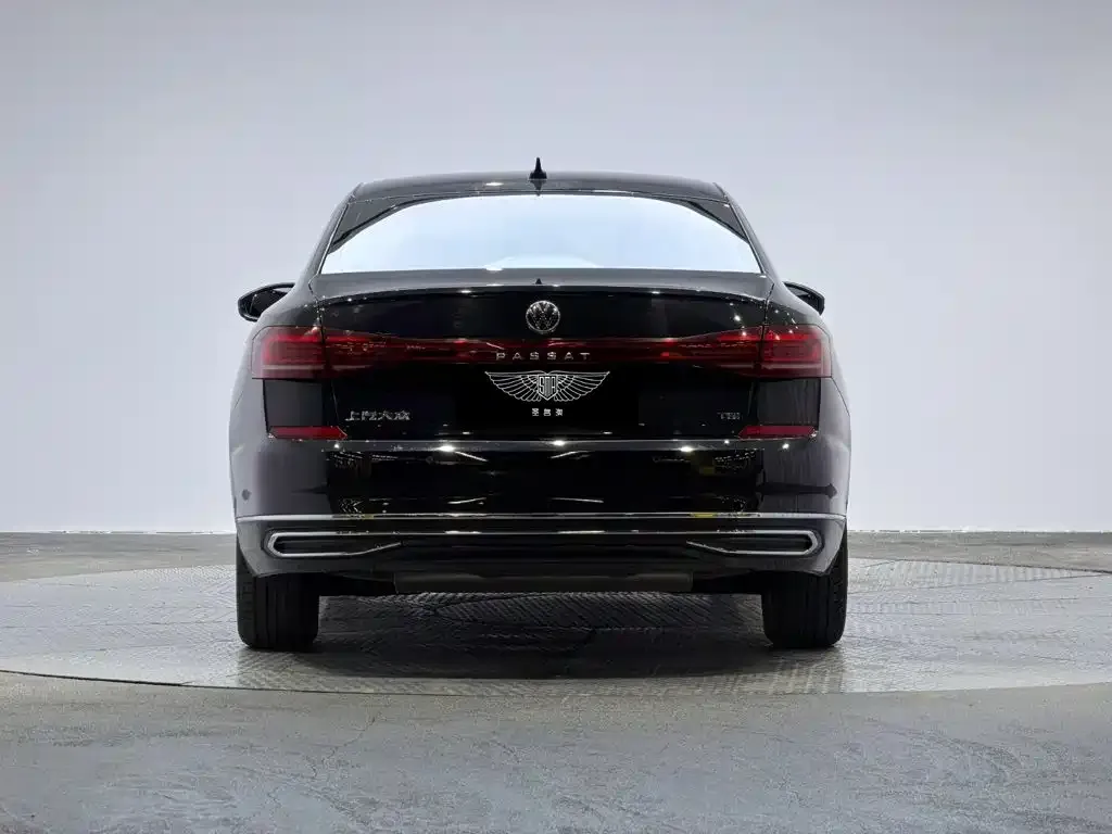 Volkswagen Passat — фото 3