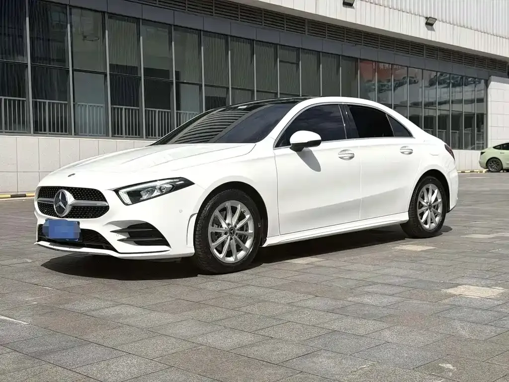 Mercedes-Benz A-Class — фото 1