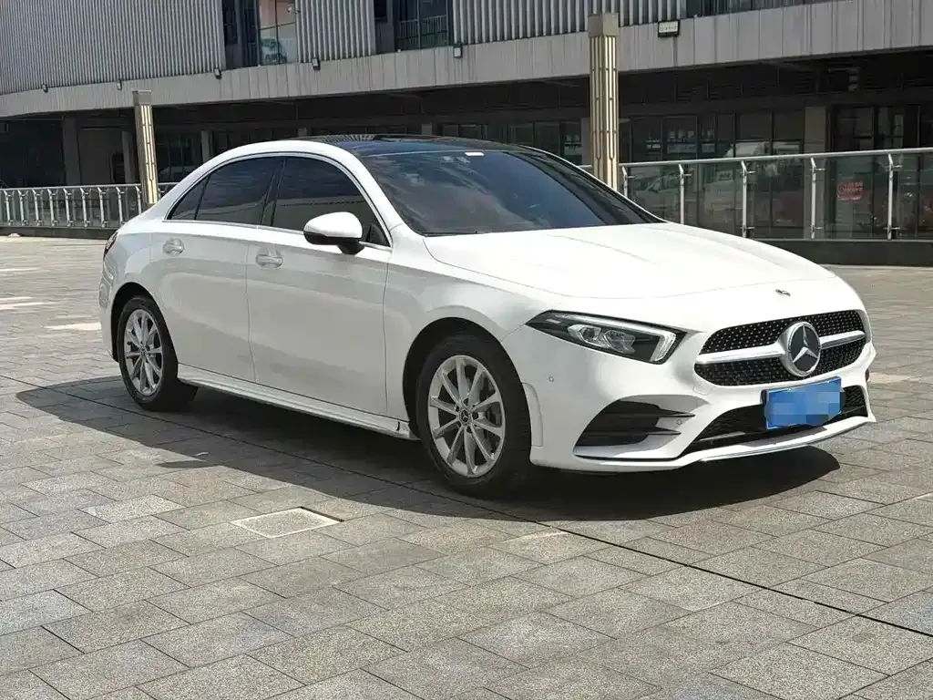 Mercedes-Benz A-Class — фото 6