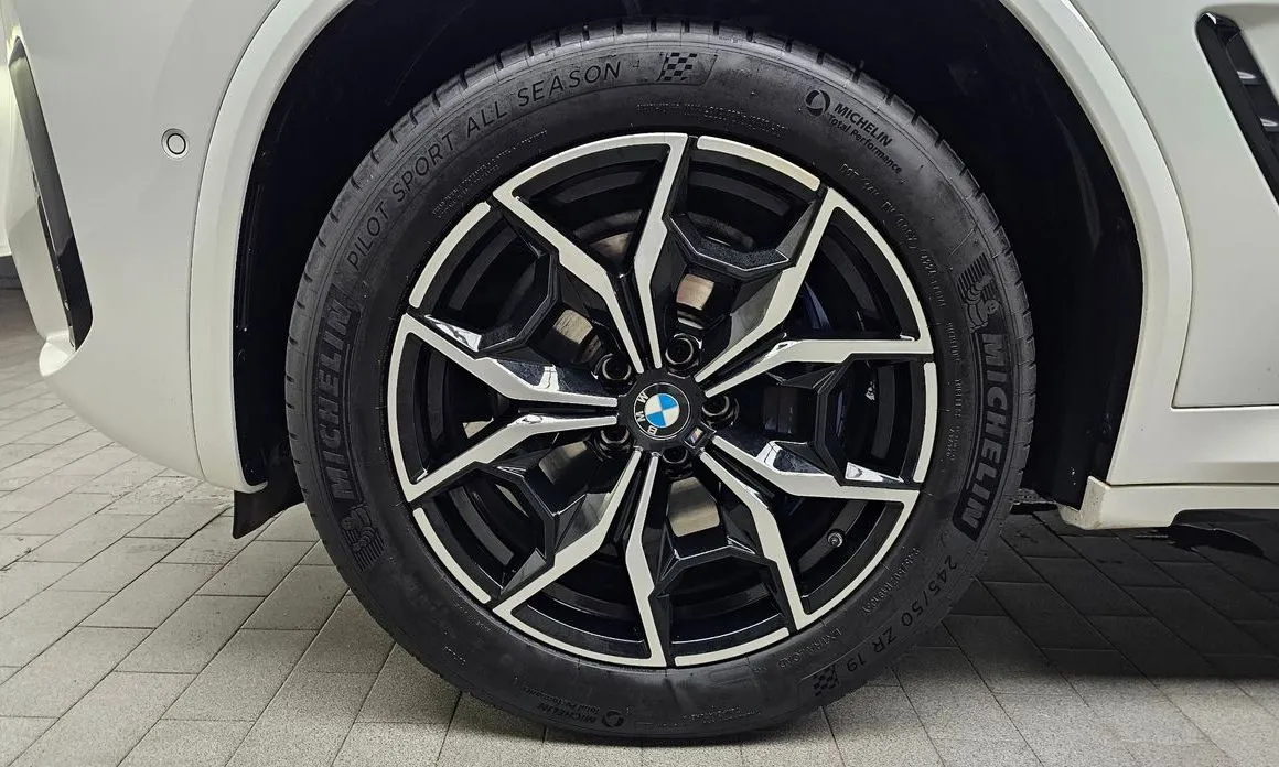 BMW X4 — фото 10