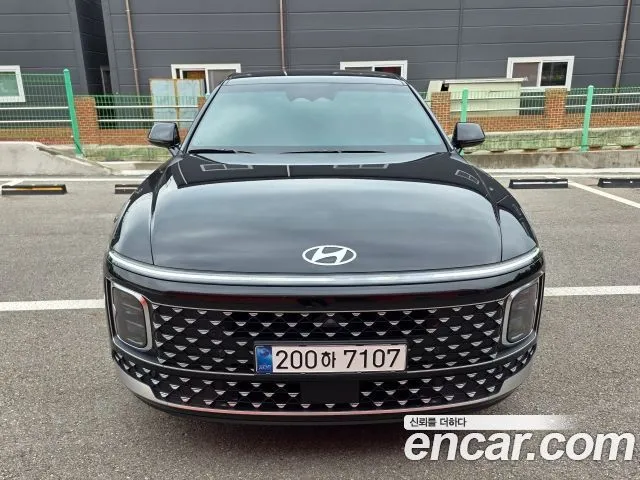 Hyundai Grandeur — фото 1