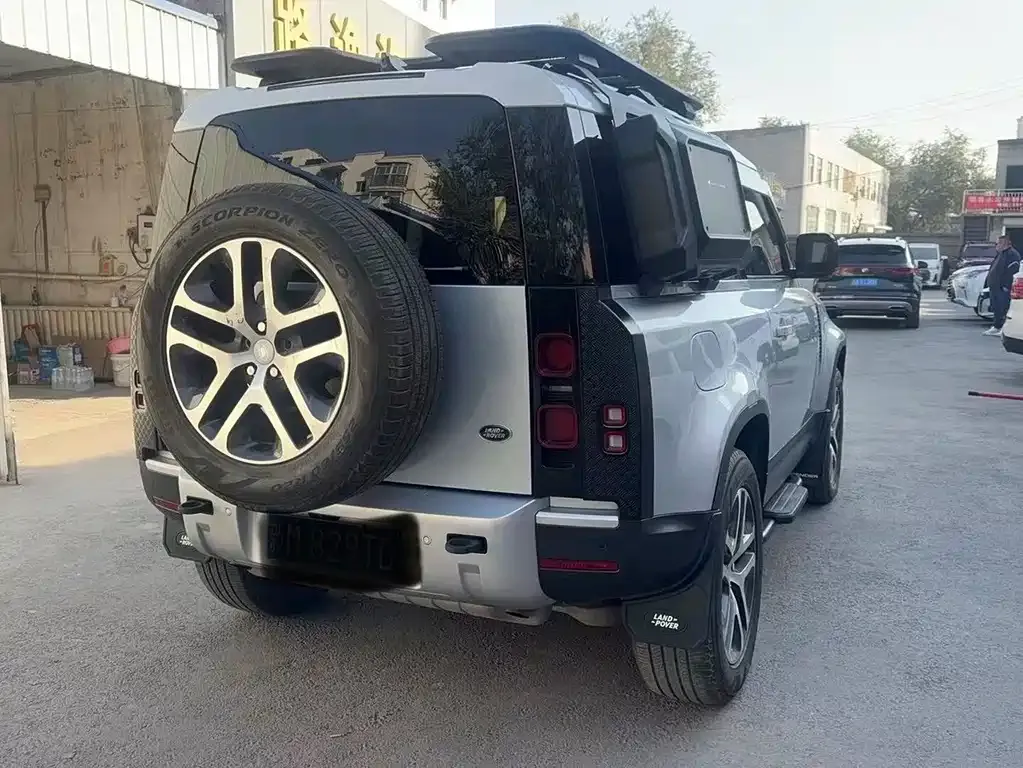 Land Rover Defender — фото 7