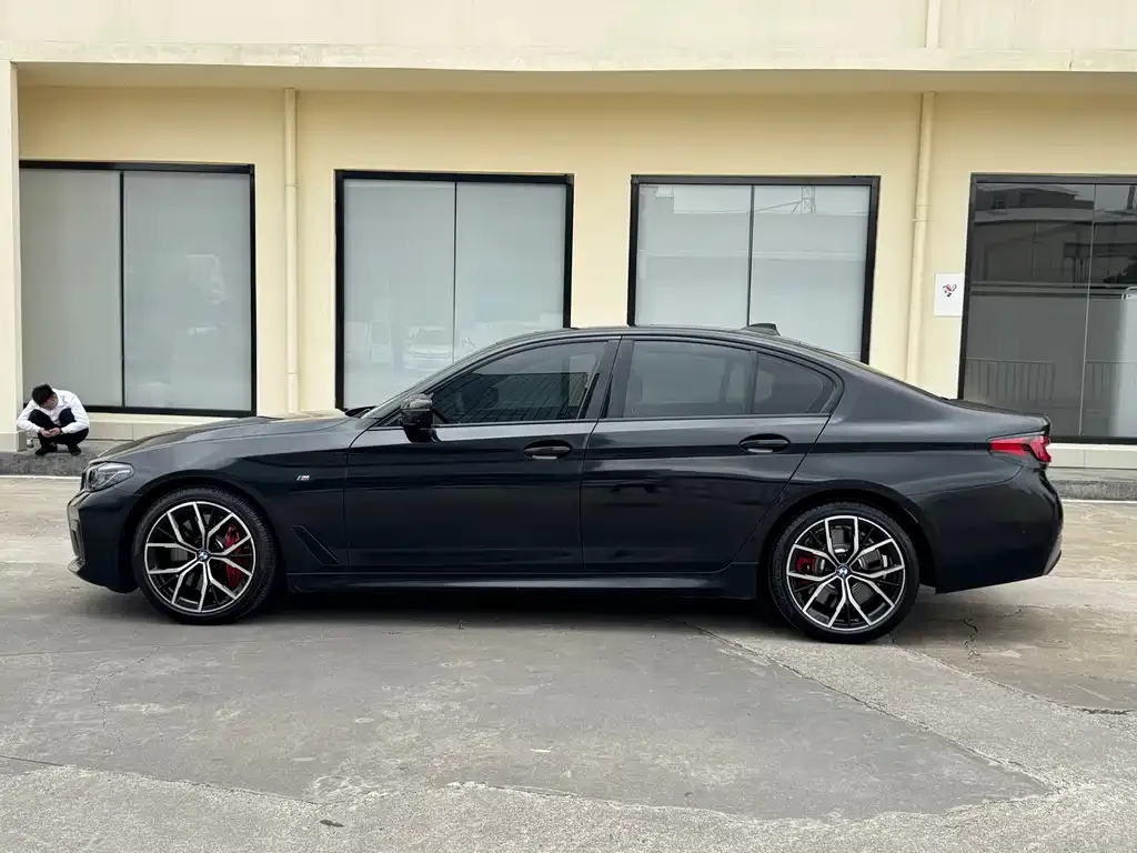 BMW 5 Series (Import) — фото 10