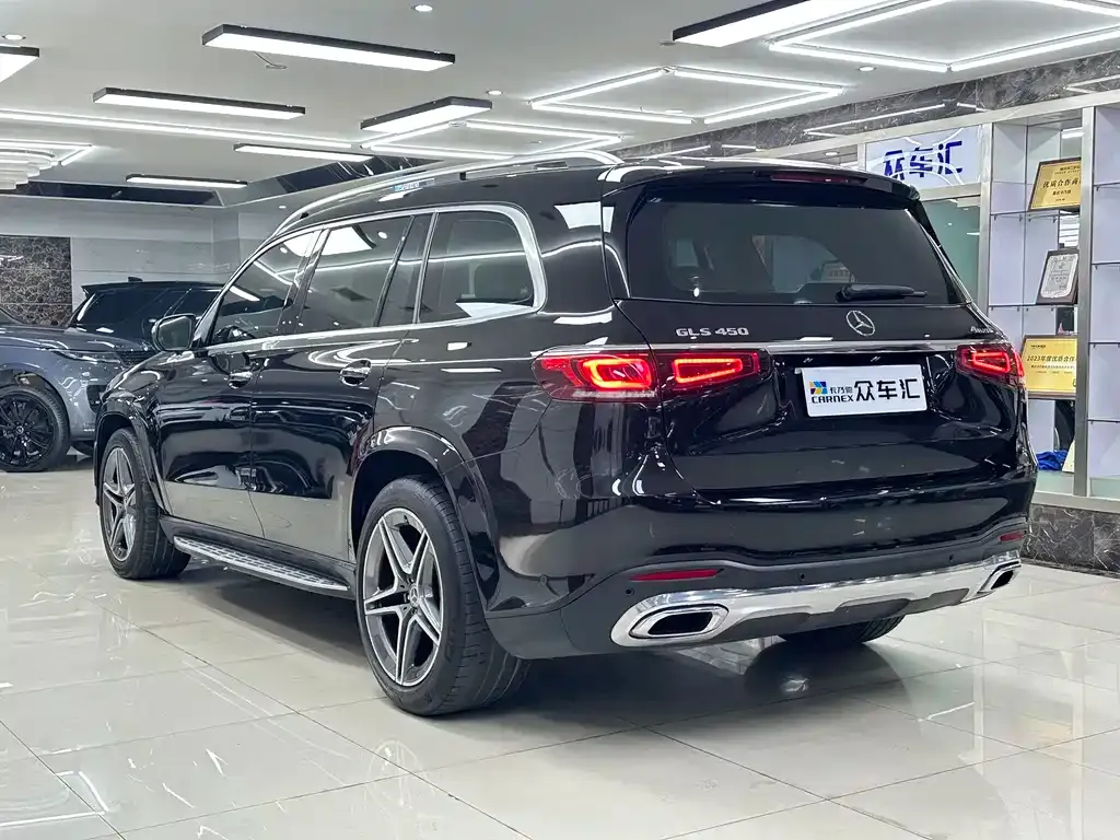 Mercedes-Benz GLS — фото 6