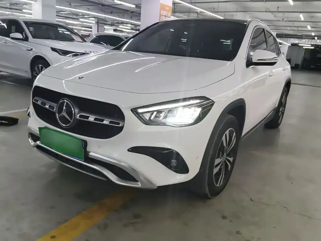 Mercedes-Benz GLA — фото 1