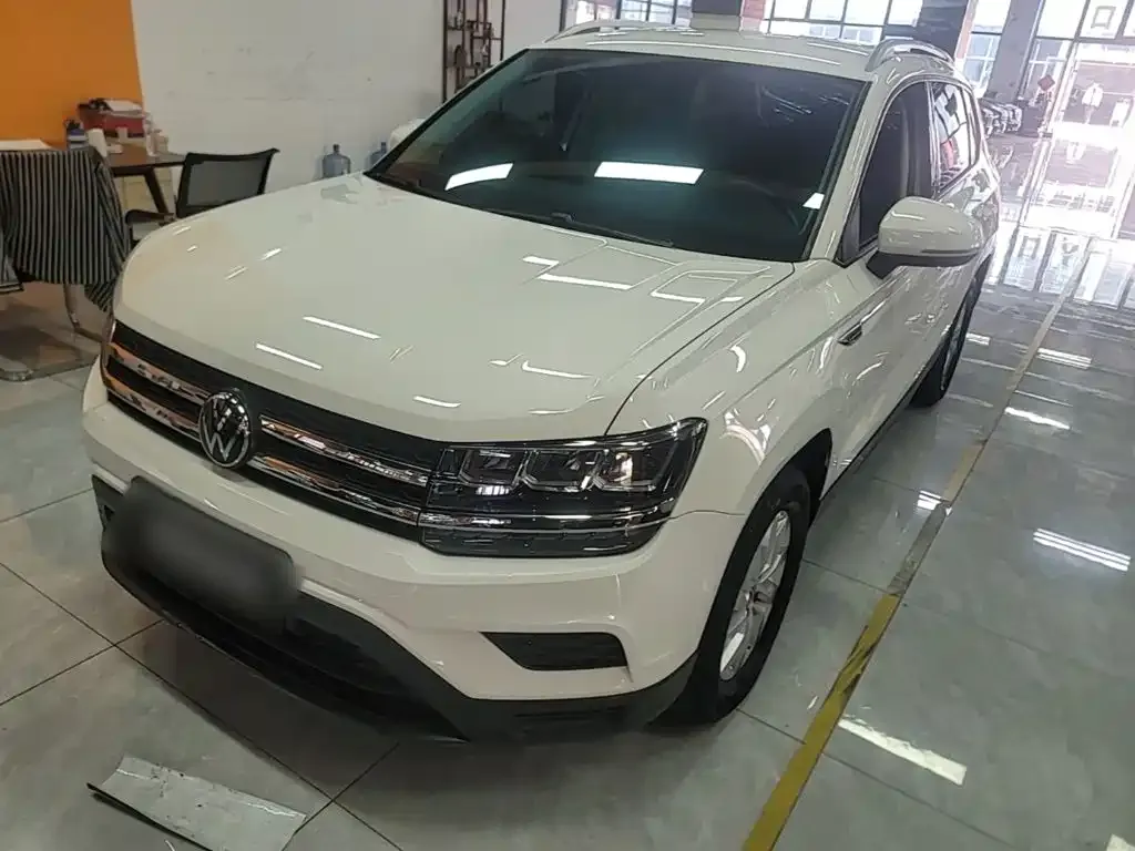 Volkswagen Tharu — фото 1