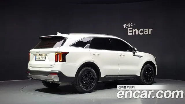 Kia Sorento — фото 5