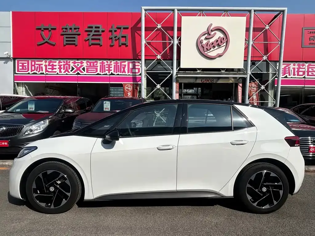 Volkswagen ID.3 — фото 7