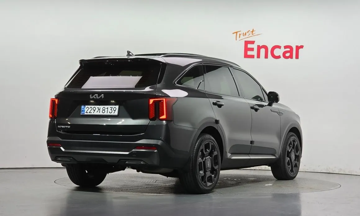 Kia Sorento — фото 6