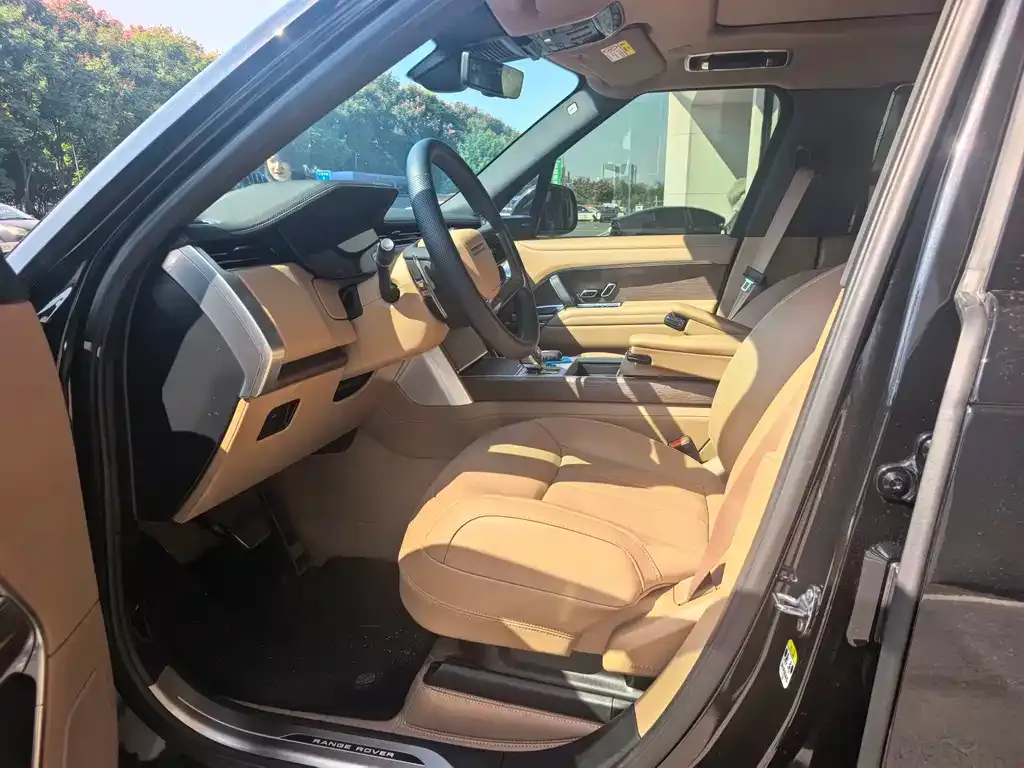 Land Rover Range Rover — фото 1