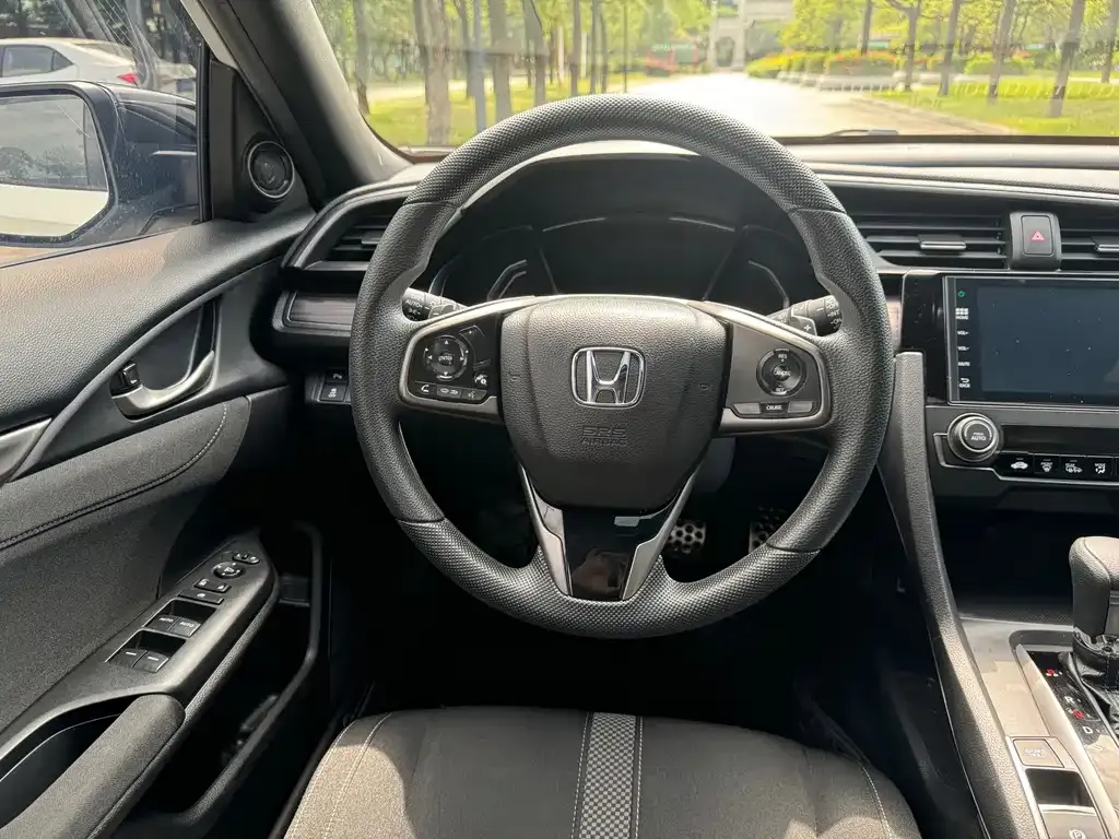 Honda Civic — фото 4