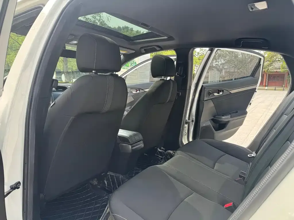 Honda Civic — фото 5