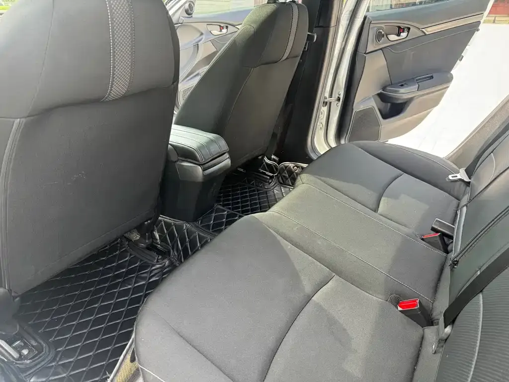 Honda Civic — фото 7