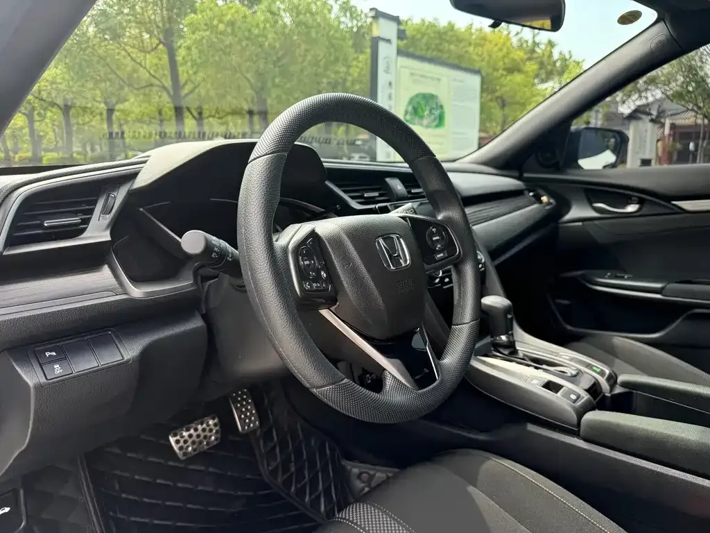 Honda Civic — фото 9