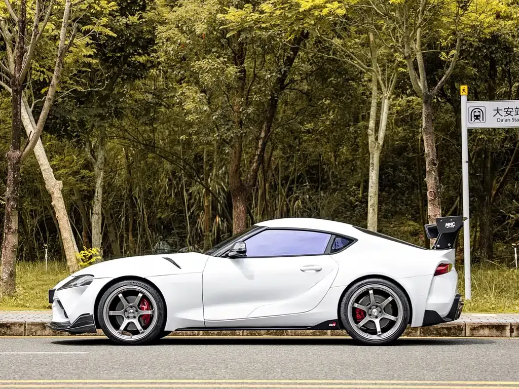 Toyota Supra — фото 9