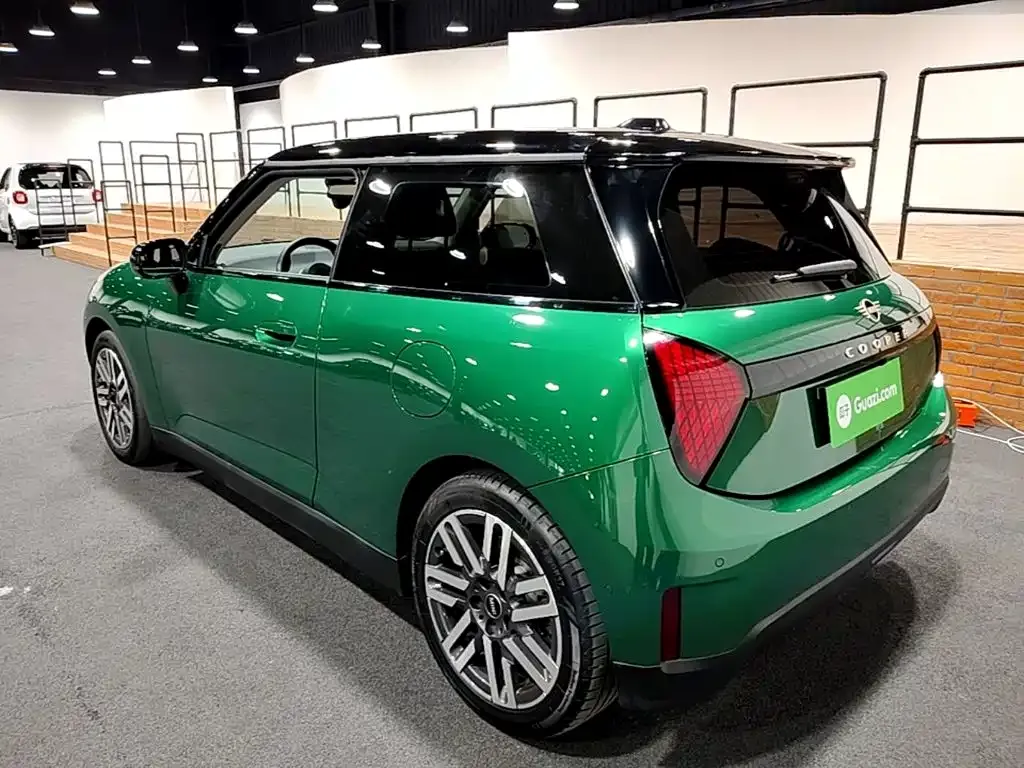 MINI Cooper EV — фото 3