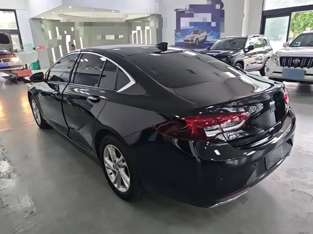 Buick Regal — фото 9
