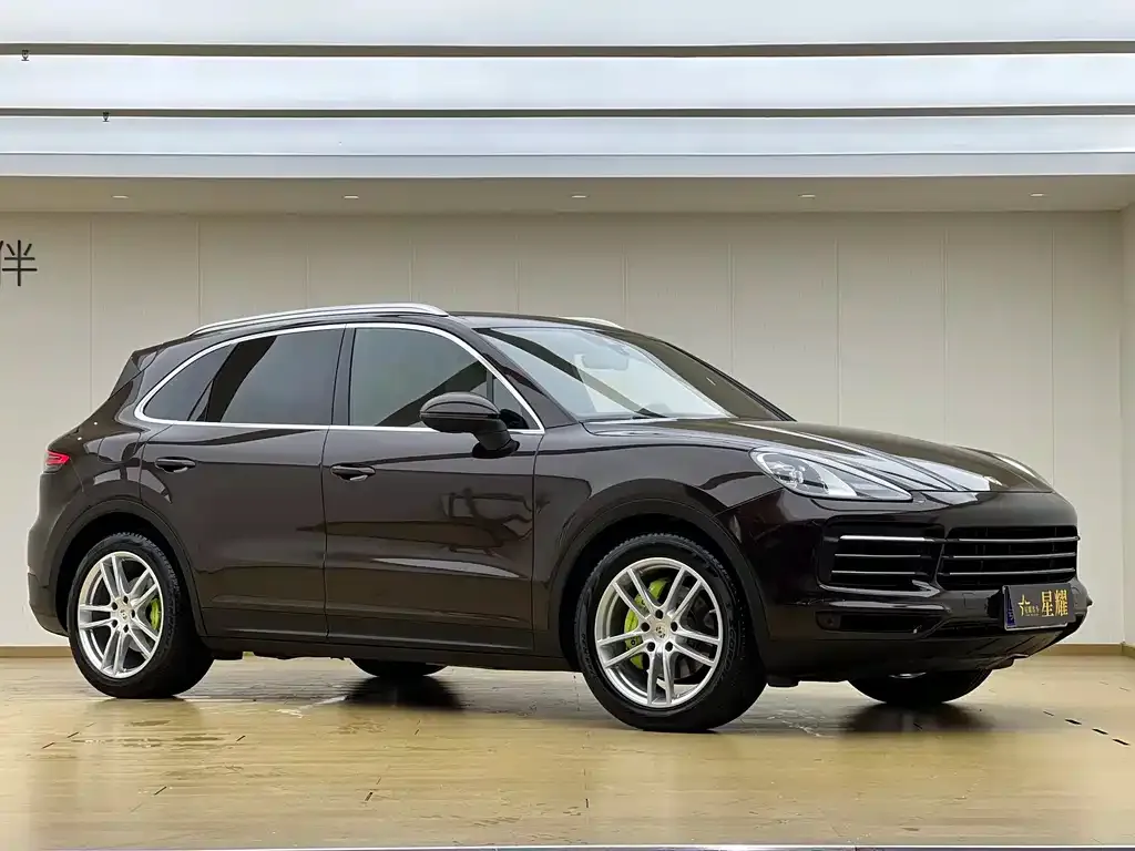 Porsche Cayenne — фото 10