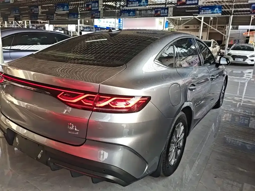 BYD Qin L — фото 7