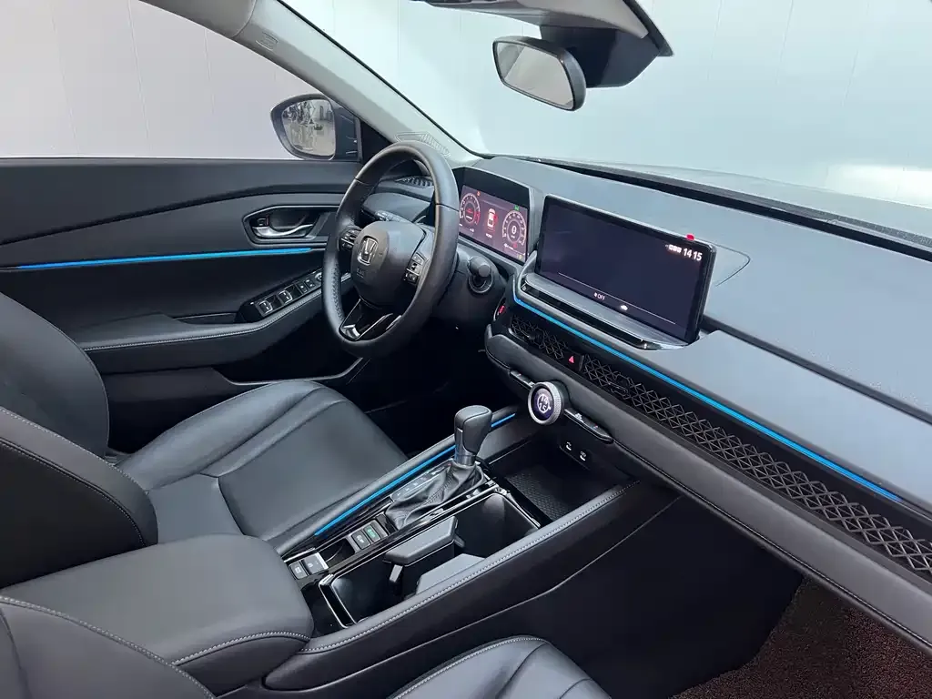 Honda Accord — фото 9