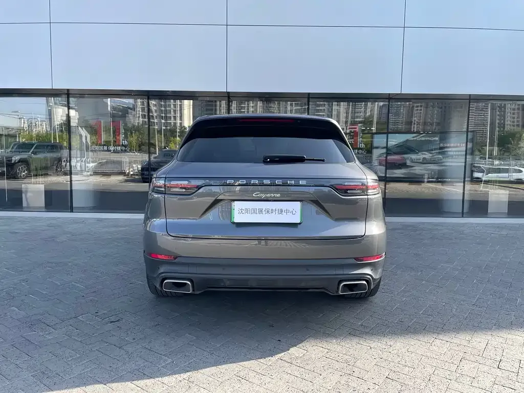 Porsche Cayenne Hybrid — фото 4