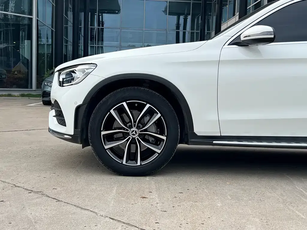 Mercedes-Benz GLC — фото 10