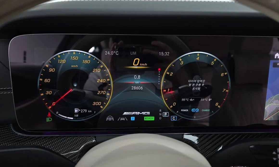 Mercedes-Benz AMG GT — фото 6