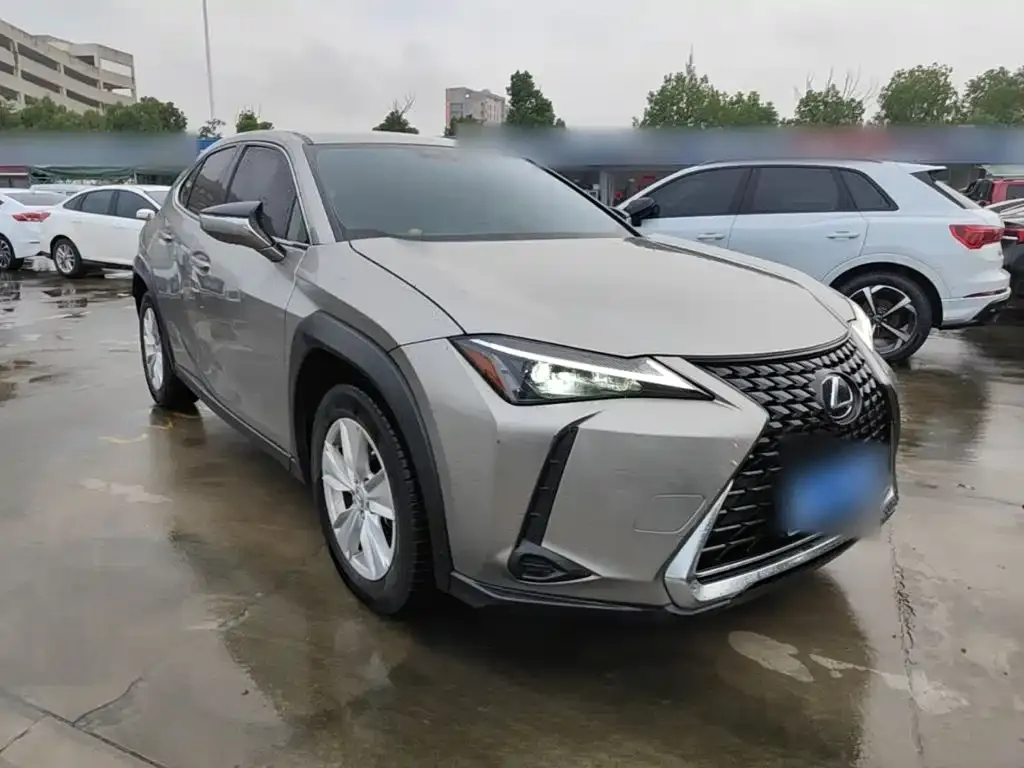 Lexus UX — фото 10
