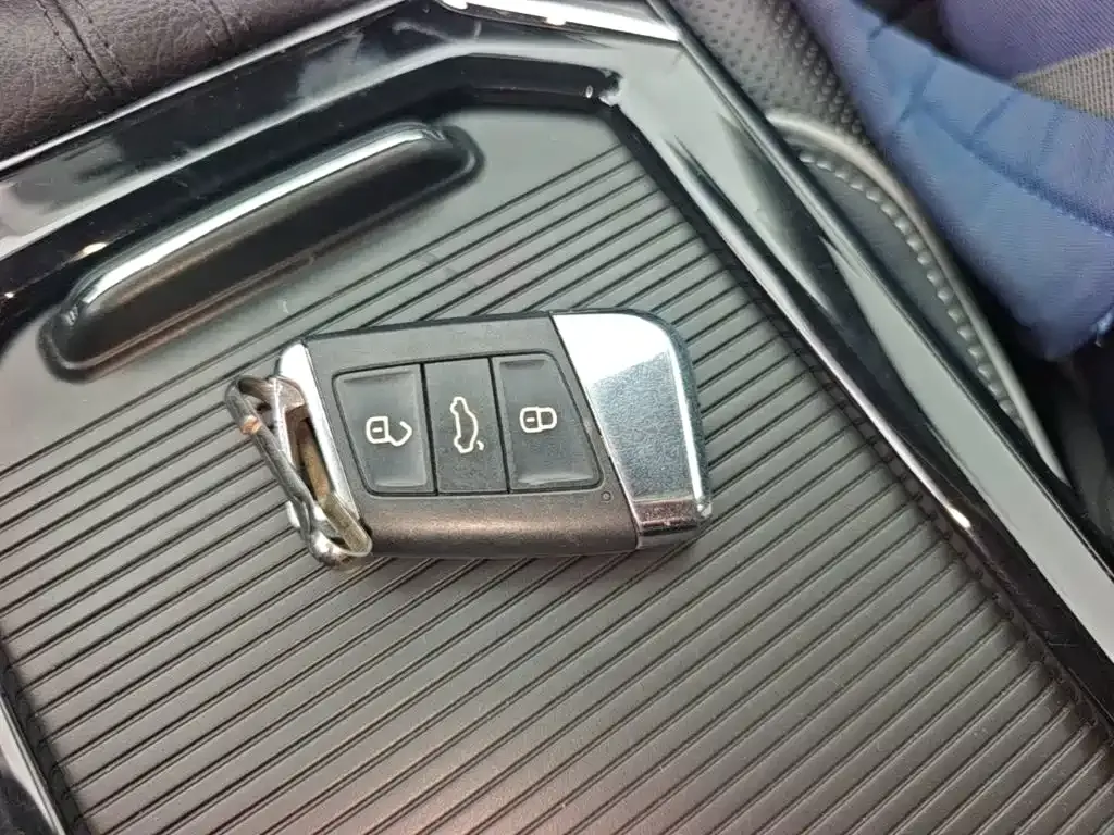 Volkswagen Passat — фото 7