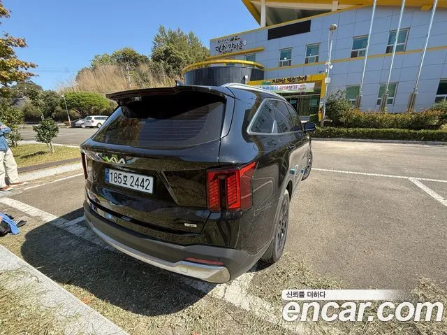 Kia Sorento — фото 7