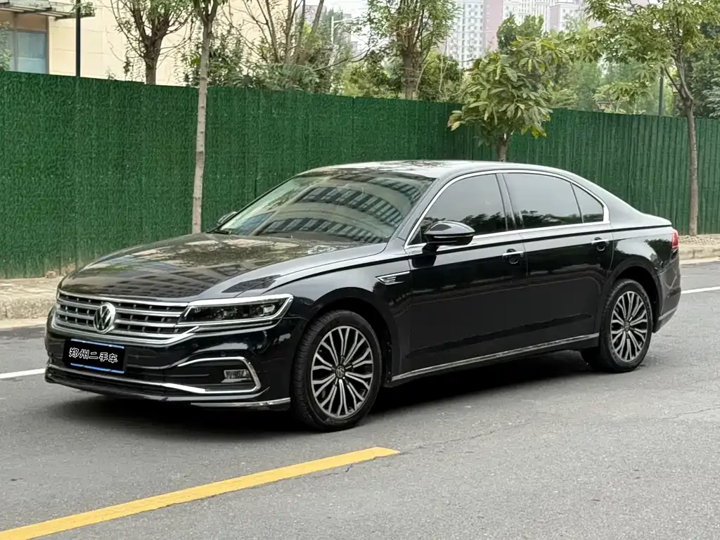 Volkswagen Phideon — фото 1