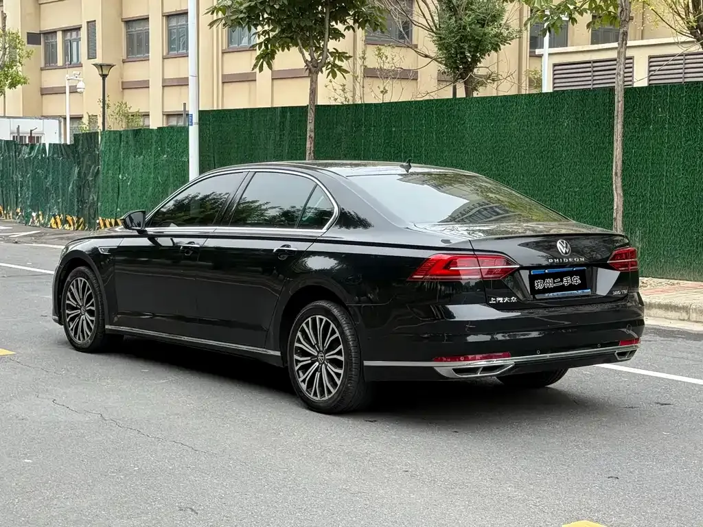 Volkswagen Phideon — фото 8