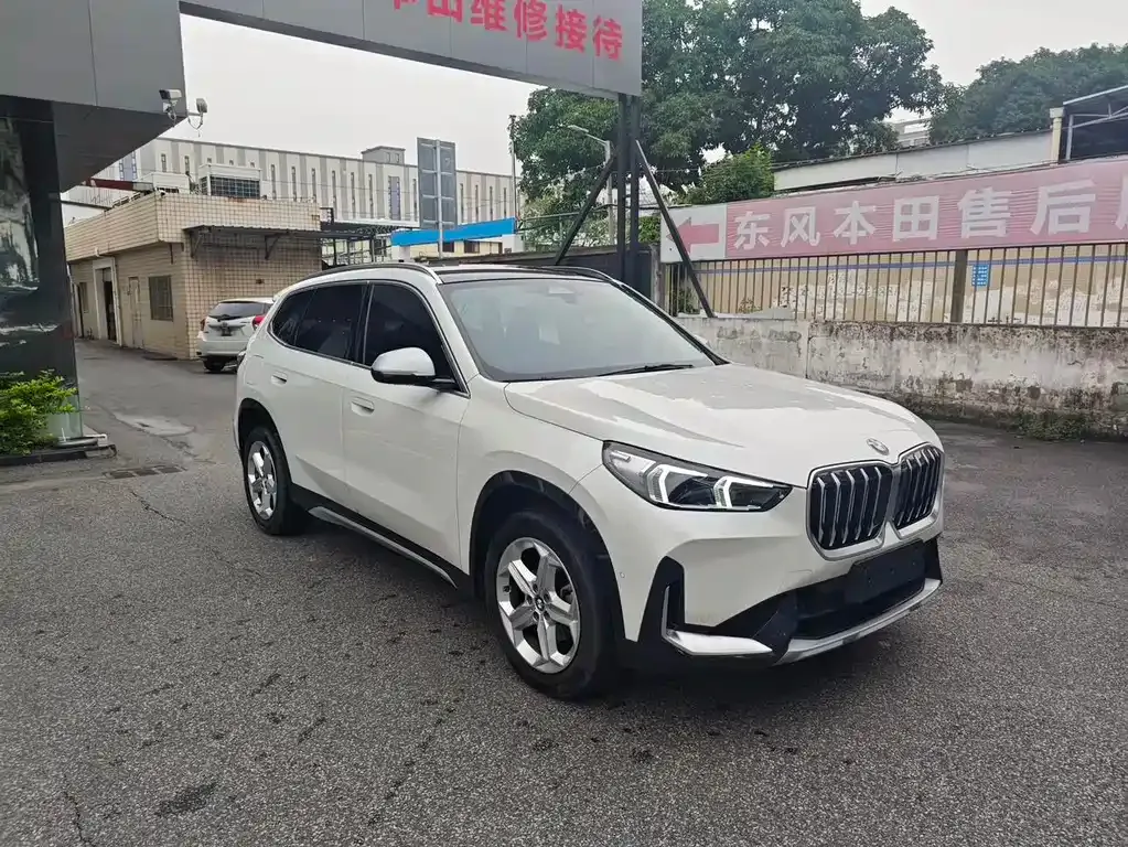 BMW X1 — фото 10