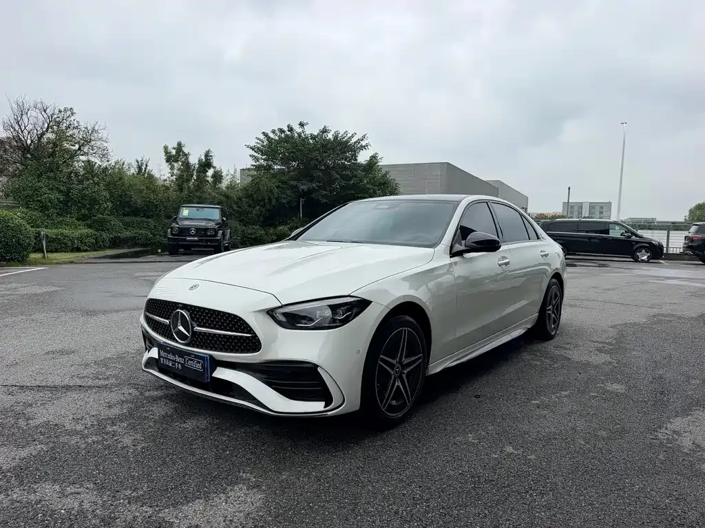 Mercedes-Benz C-Class — фото 1