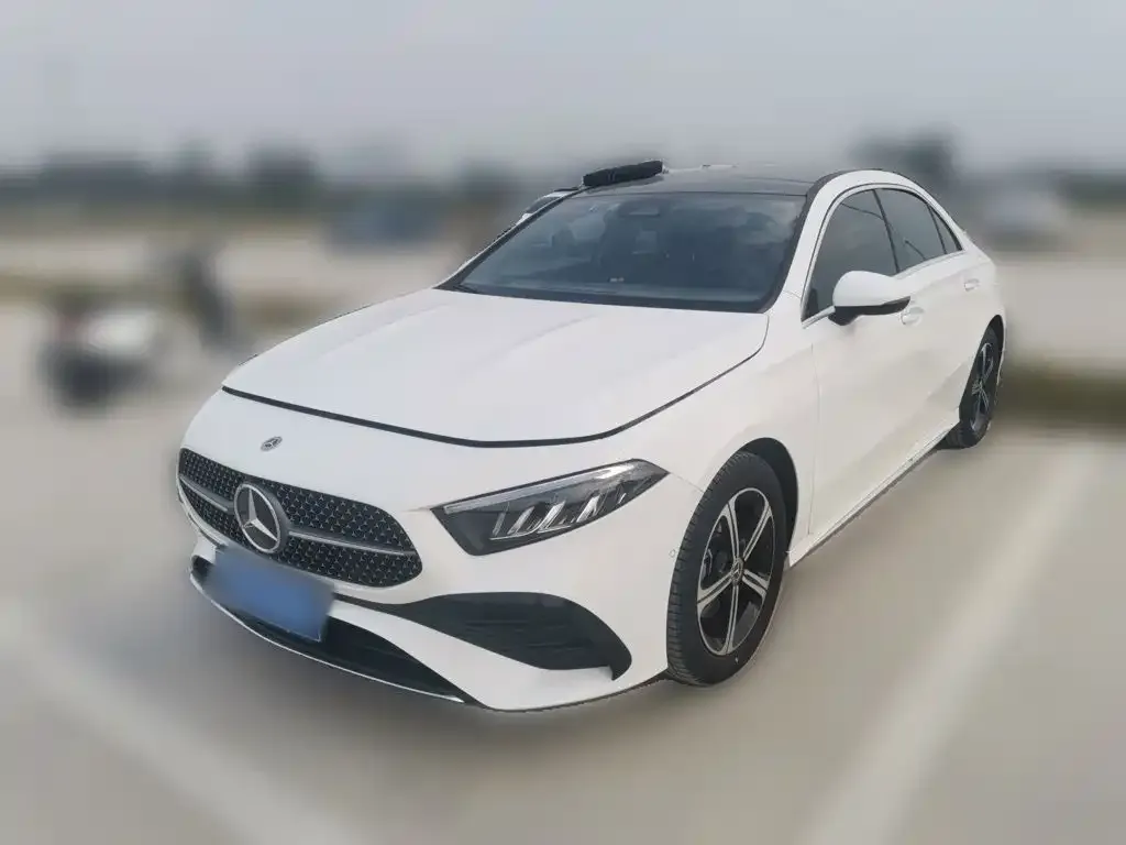 Mercedes-Benz A-Class — фото 1