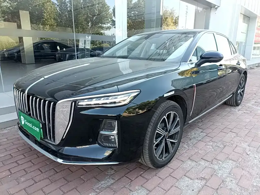 Hongqi H5 PHEV — фото 1